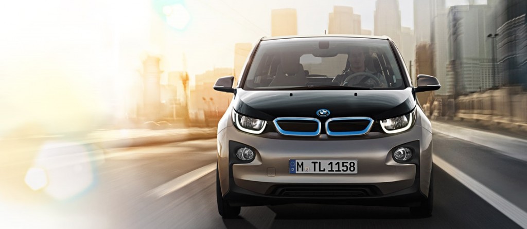 BMW i3 ELEKTRIKLI OTO-YM