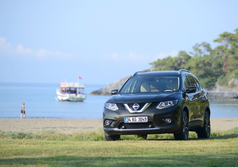 Nissan alıp tatile gidenlere yakıt bedava