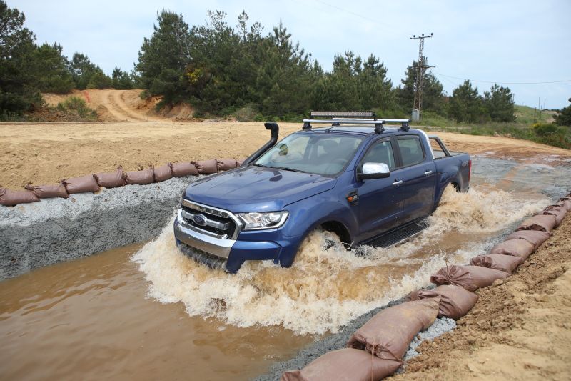 Otomobilport.com.tr.Ford_Ranger.5