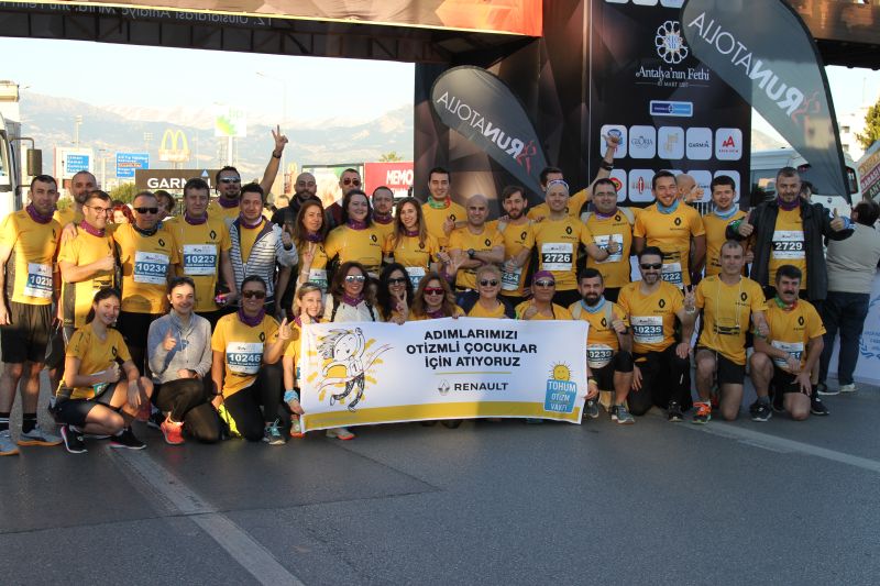Renault ‘İyilik Peşinde’ Koşuyor