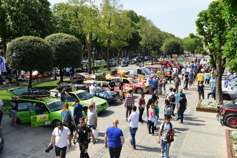 Dostluk için 11 bin km yol yapacaklar