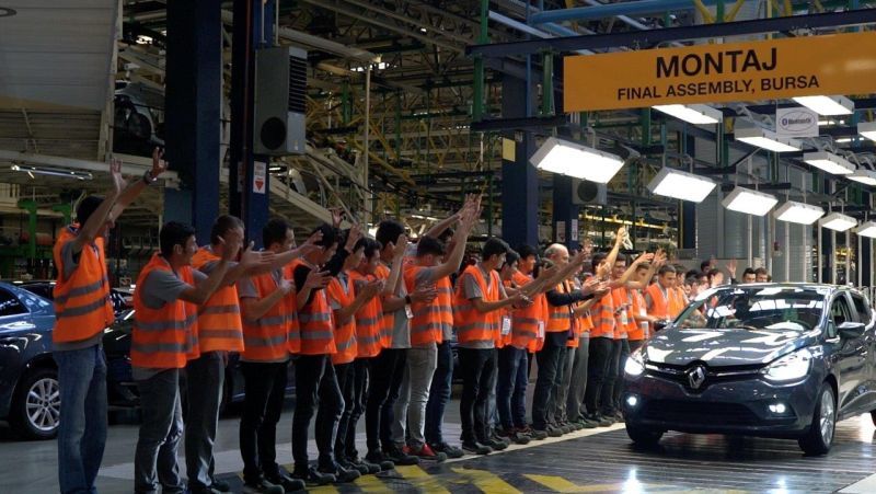 Oyak Renault’da Sen Varsan Engel Yok