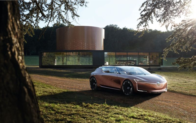 Renault’dan iki dünya tanıtımı