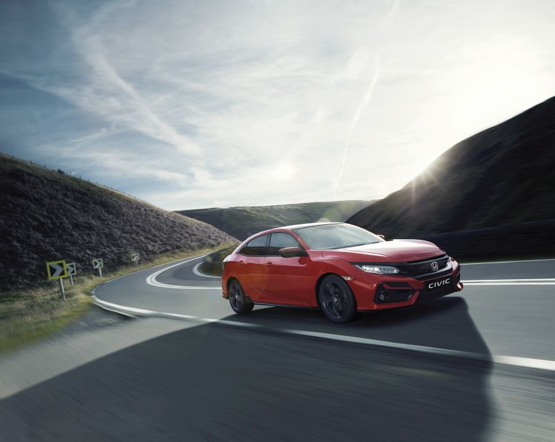 Honda Civic HB makyaj tazeledi