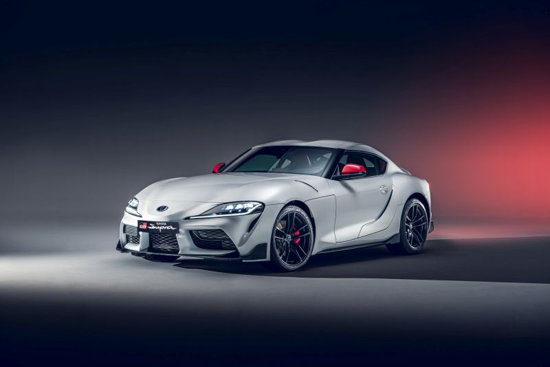 En yeni Toyota’lar yüzünü gösterdi