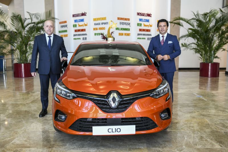 Ödüllü Clio fabrikadaki yerini aldı