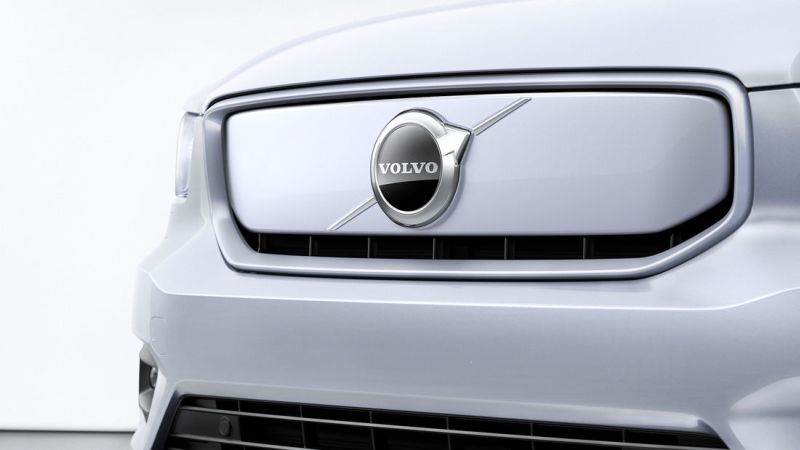 Volvo XC40’a kardeş geliyor