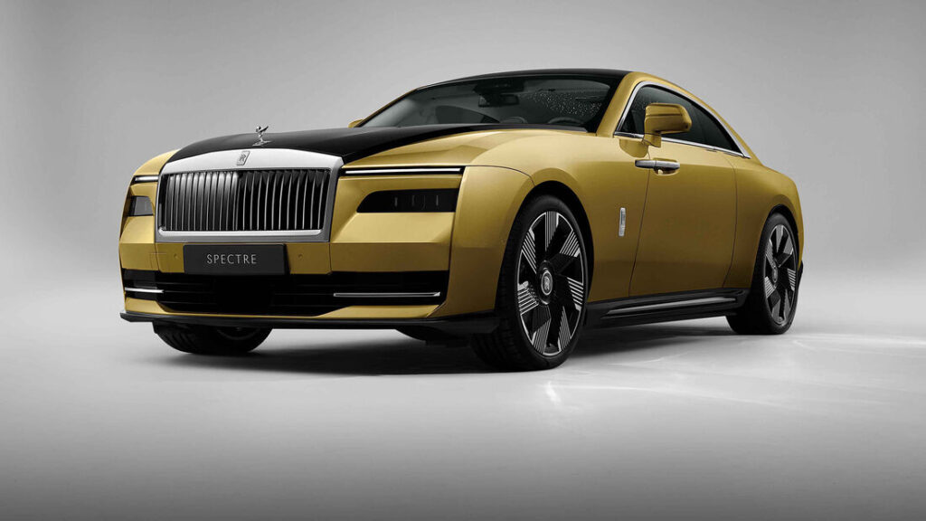 Rolls-Royce bile elektrikten kaçamadı