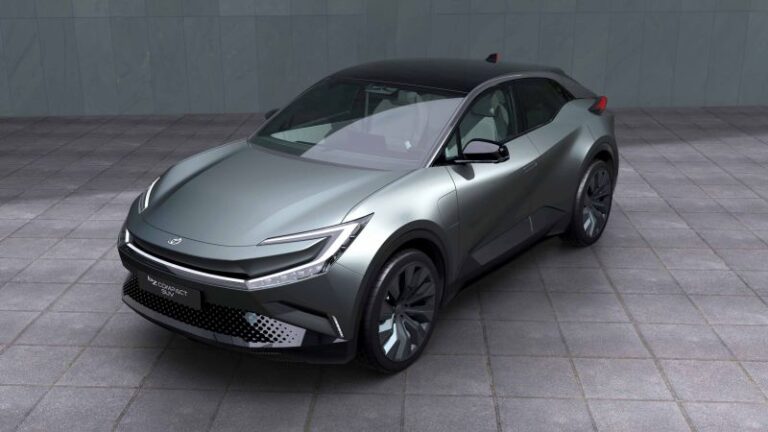 Toyota elektriklilerini genişletiyor