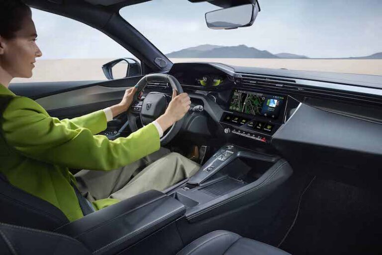 Peugeot i-Cockpit 10 yaşında