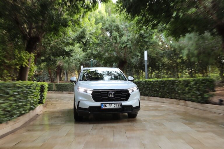 Hibrit SUV ailesini tamamladı