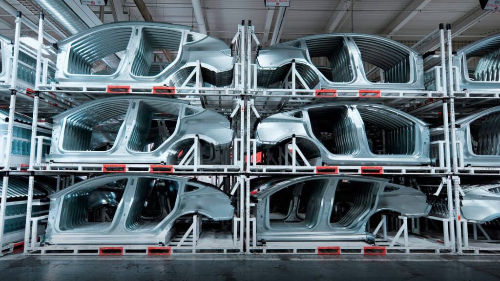 Model Y bekleyenlere kötü haber