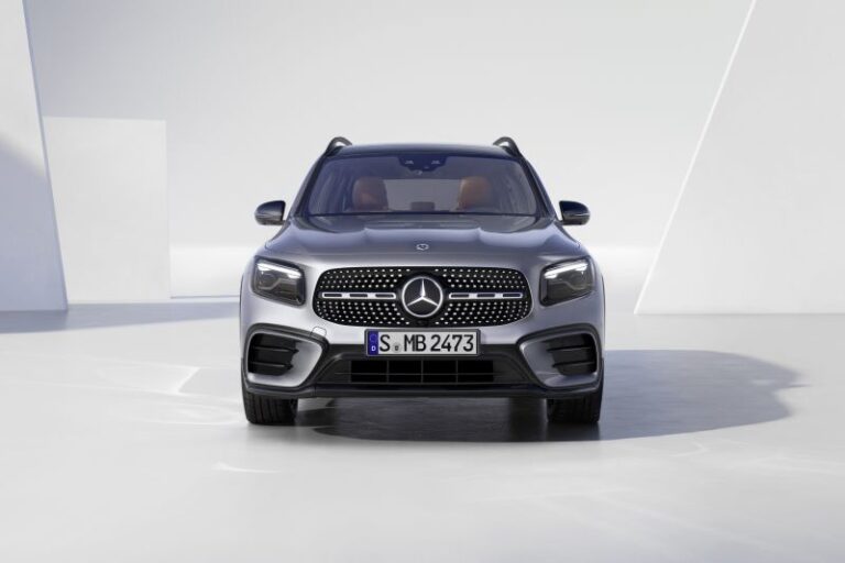 Tazelenen Mercedes GLB bayilerde