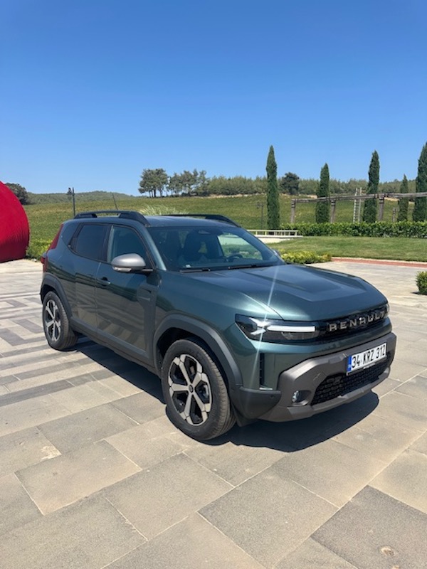 Bursalı Renault Duster yola çıktı