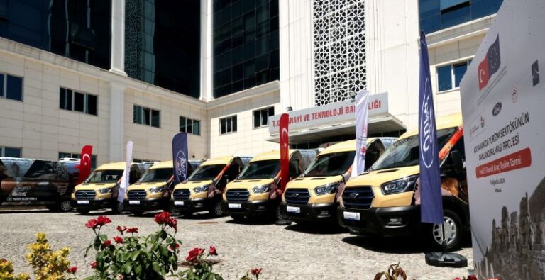 Elektrikli Transit Nemrut’a çıkıyor