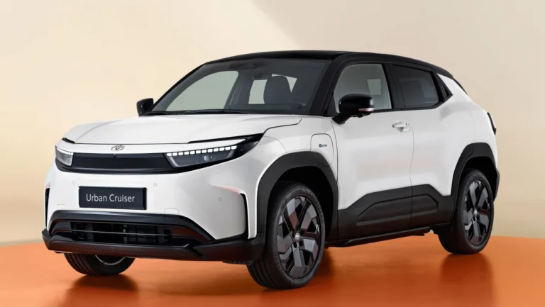 Toyota’dan elektrikli küçük SUV