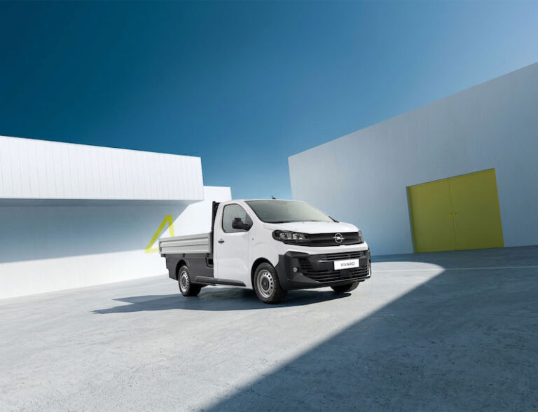 Bursalı Vivaro sahne alıyor