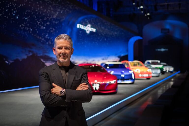 Stellantis’ten Paris çıkartması